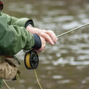Pesca deportiva en rio